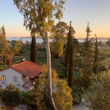 Gialova Garden Bungalow Eksteriør billede